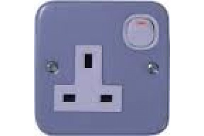 13A 1 GANG SWITCHED SOCKET OUTLET WITH NEON 13A 1 GANG SWITCHED SOCKET OUTLET WITH NEON
